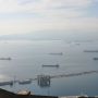 Tankery kotvící u Gibraltaru 